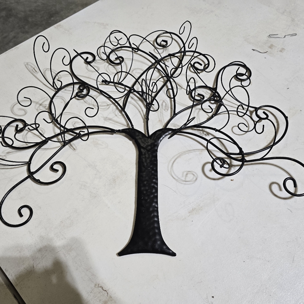Black Metal Tree Wall Art, 18x16x3 - Picture 6 of 16